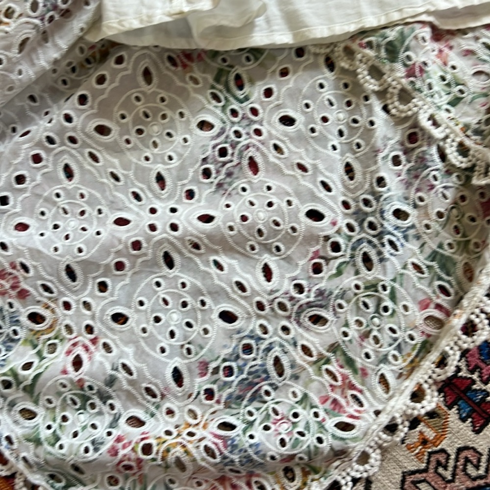 Farm Rio Delicate Forest Scarves Midi Dres
EUC size Small - Picture 8 of 10